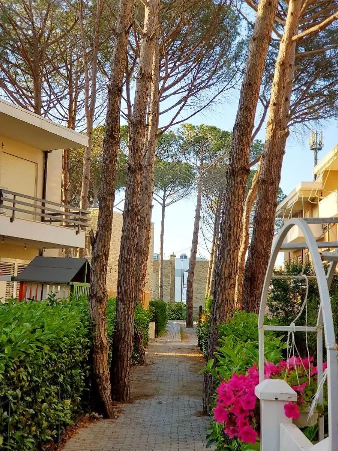 Gjiri I Lalzit - Savita Apartments - Kompleksi Turistik Lura 3 Plazhi San Pietro Albania