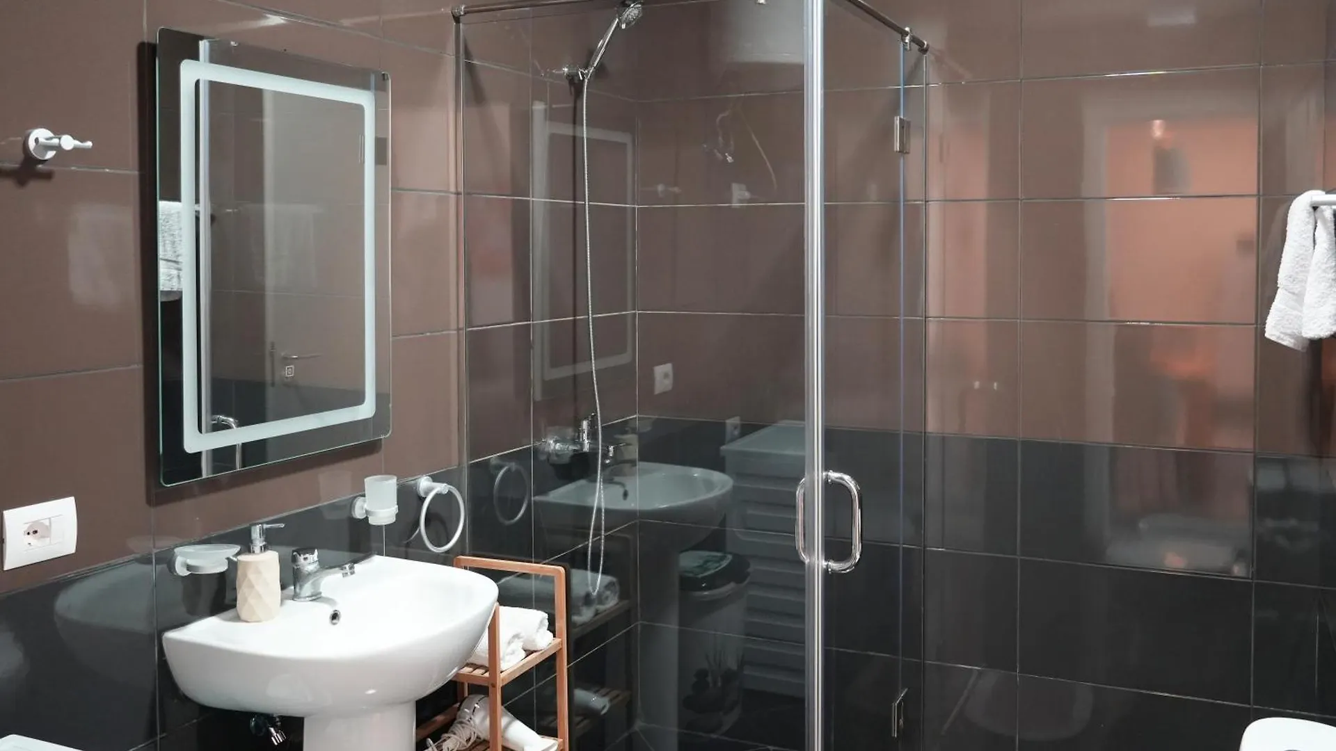 Gjiri I Lalzit - Savita Apartments - Kompleksi Turistik Lura 3 Plazhi San Pietro Albania